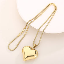 Load image into Gallery viewer, Gold Sliver Hollow Heart-shaped Necklace Ins Simple Versatile Personalized Love Necklace For Women&#39;s Jewelry Valentine&#39;s Day