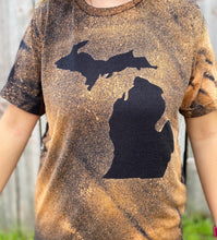 Load image into Gallery viewer, Distressed Michigan Tee