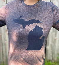Load image into Gallery viewer, Distressed Michigan Tee