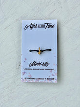 Load image into Gallery viewer, Michi-Bits Wish Bracelet